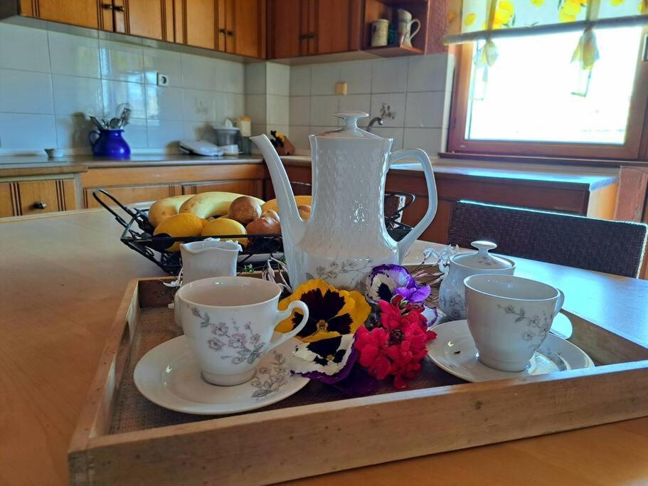 Elenis 190sqmeter With Private Parking And Garden 10min Away From Centre Thessaloniki